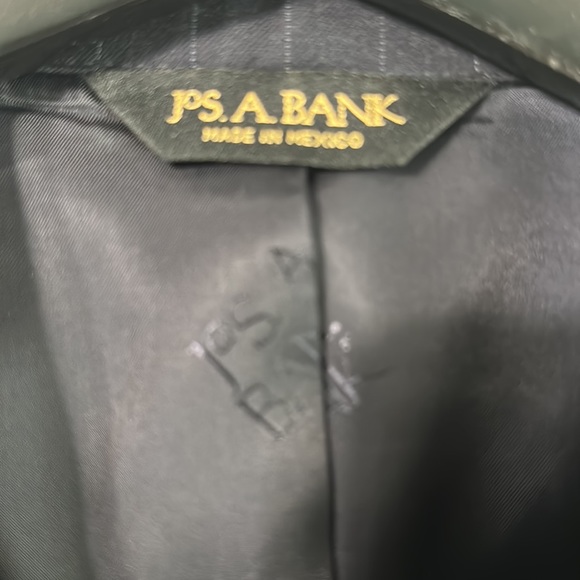 Jos A Bank 2 Piece Wool Suite Navy Stripes Sz 44R Pant Size 39R/32 with Cover - Picture 3 of 8